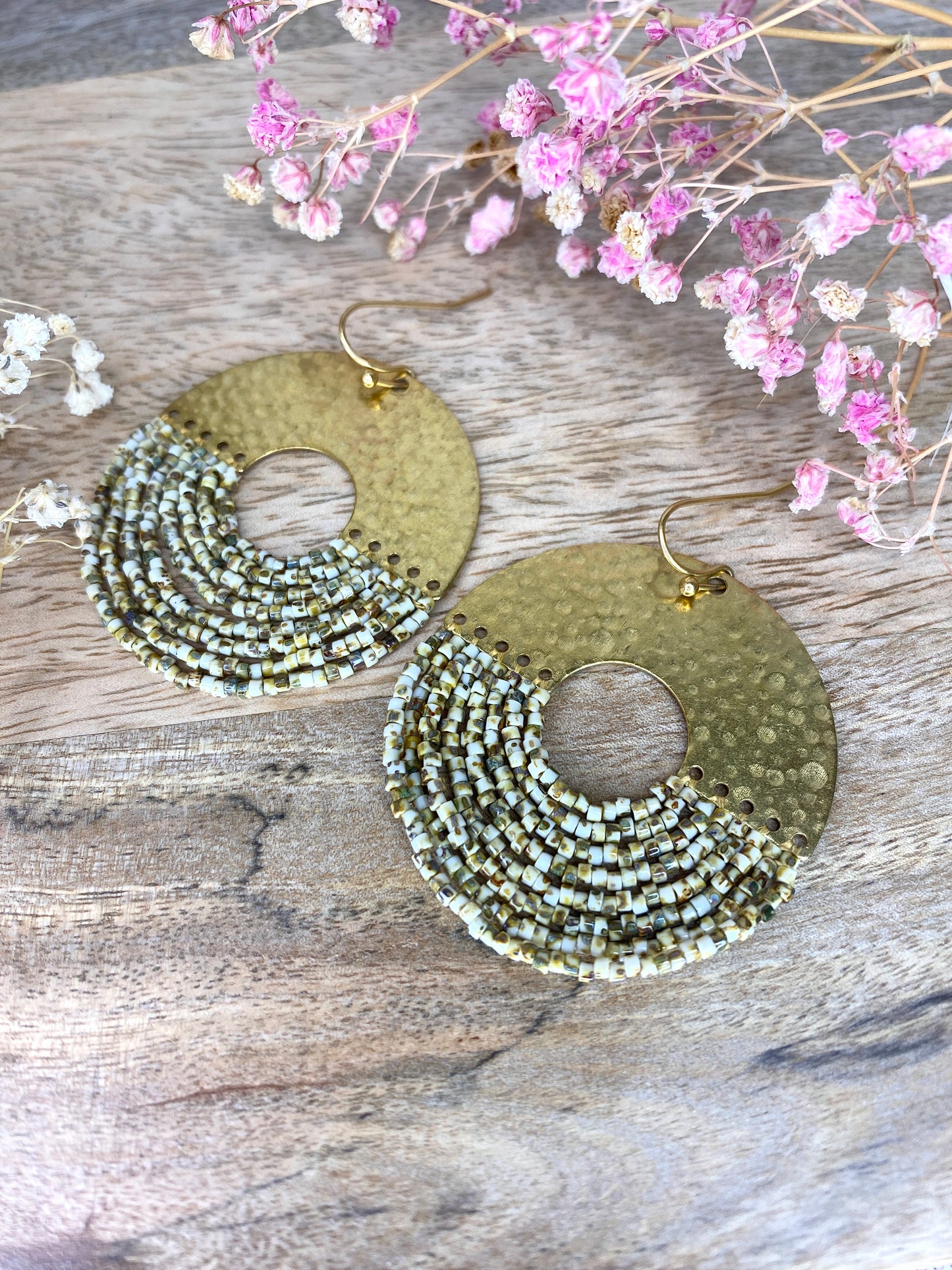 Modèle Jade – Boucles d’oreilles Soleil Doré