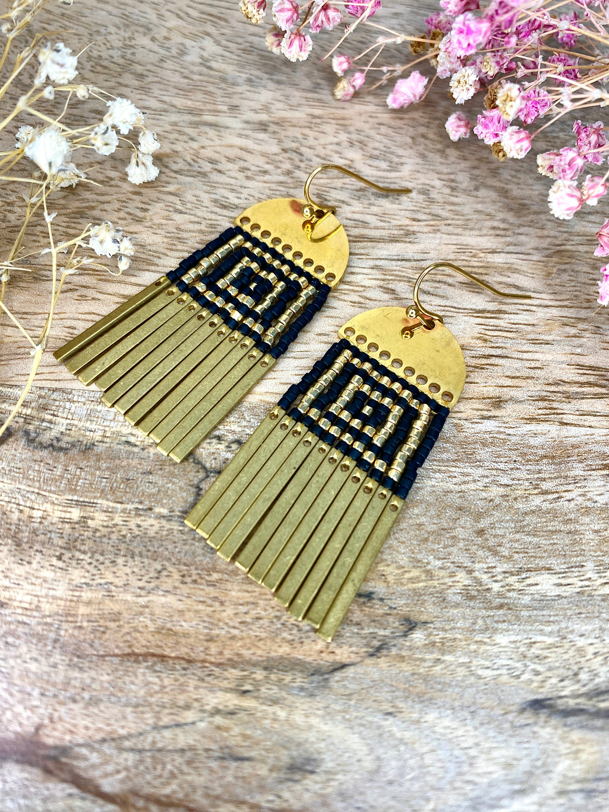 Modèle Alma – Boucles d’oreilles Bohème Franges & Perles