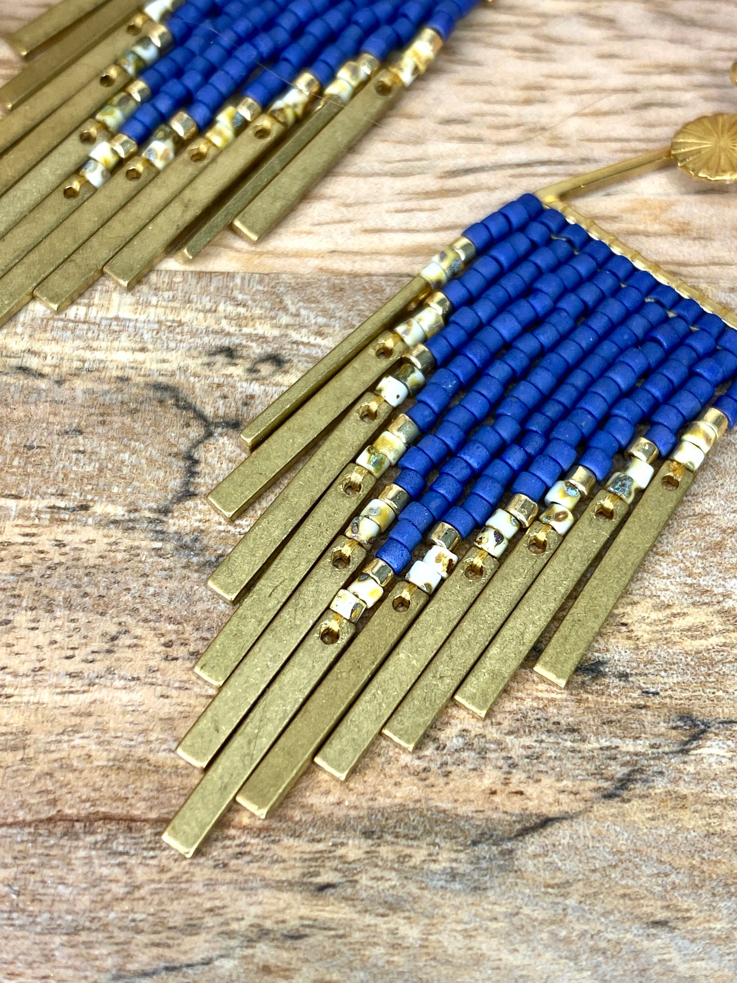 Modèle Ursula – Boucles d’oreilles Bohème Franges & Perles