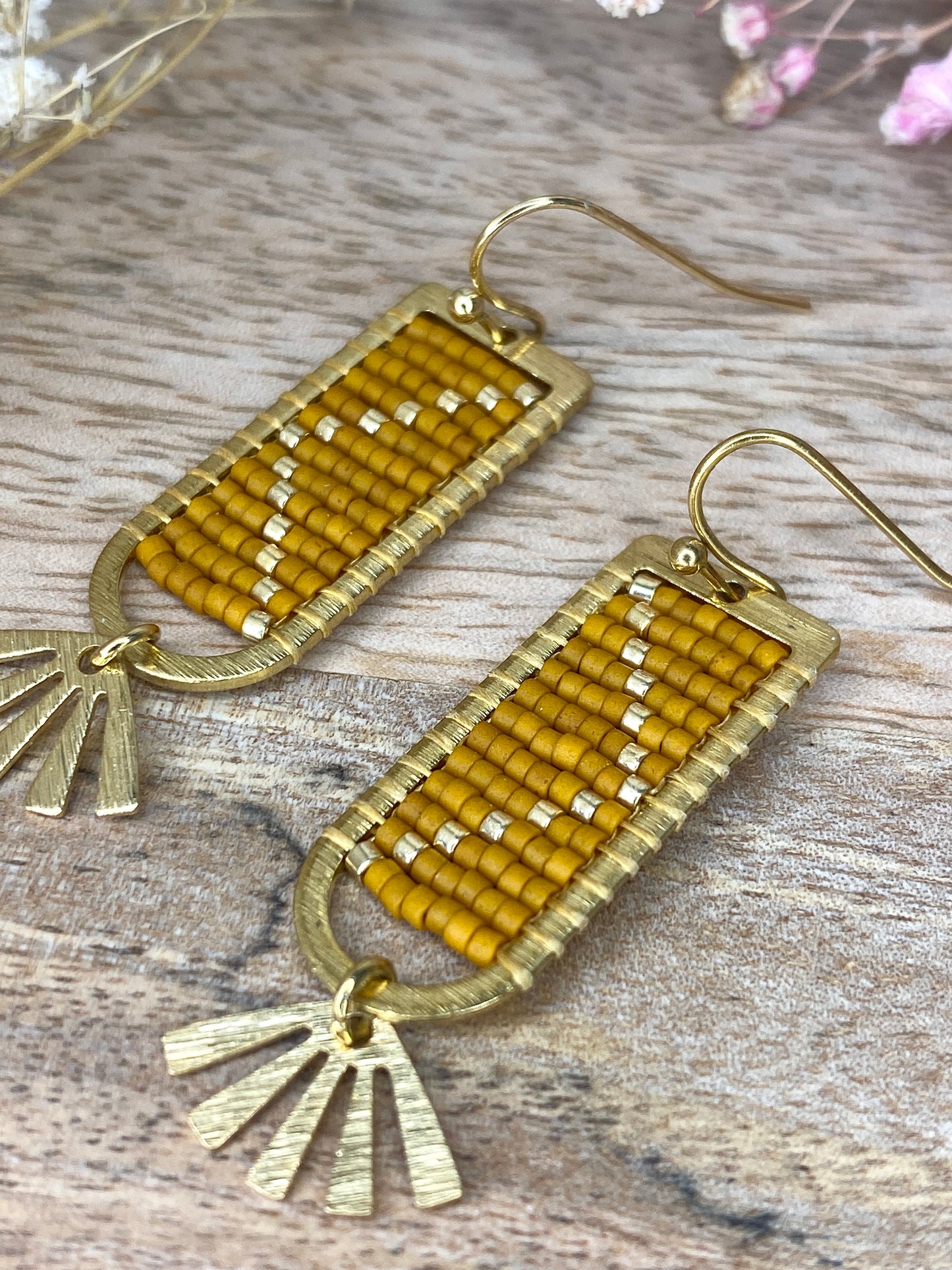 Modèle Élya – Boucles d’oreilles Bohème en Perles