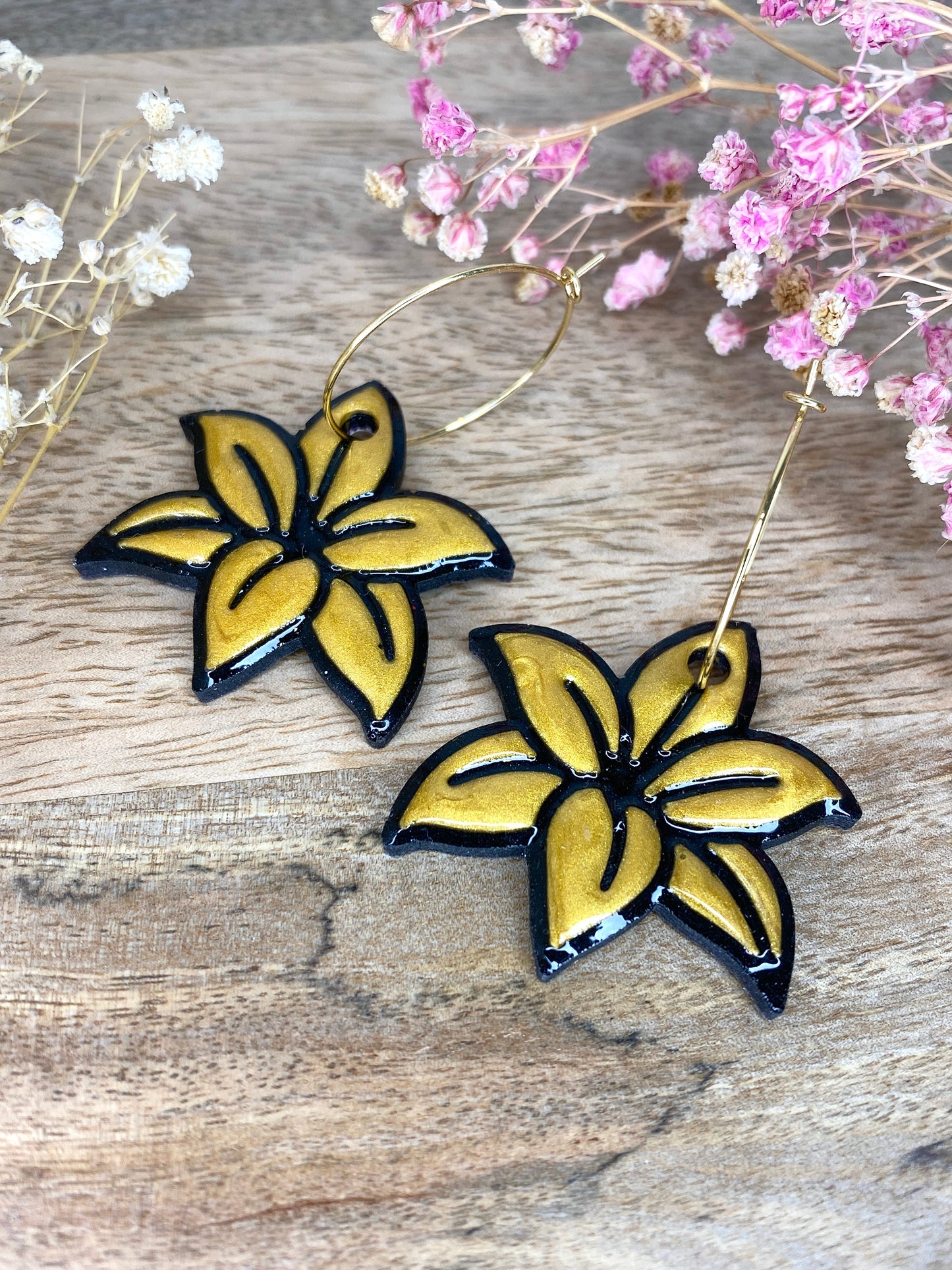 Modèle Soléa – Boucles d’oreilles Fleur Bohème