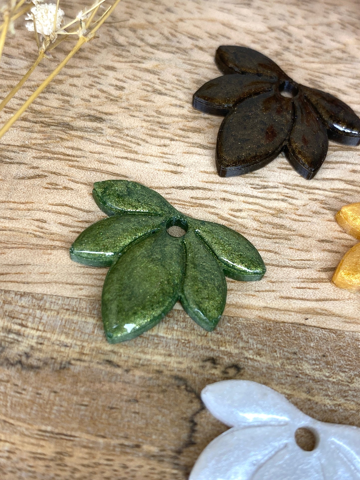 Modèle Esmés- Boucles d'oreilles feuille